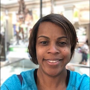 Meet your Posher, Sandra